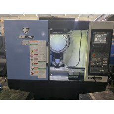 두산탭핑센타 T-4000L/18K (2022년식)